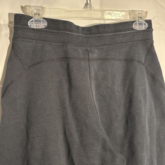 Nike Sportswear Tech Women’s Small Cropped Joggers Front Zip Pockets Black - Picture 5 of 7